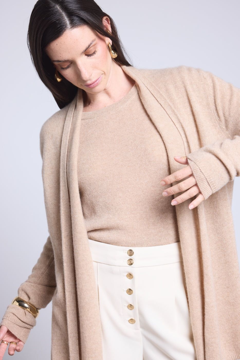 Elegant Cashmere Cardigan 2