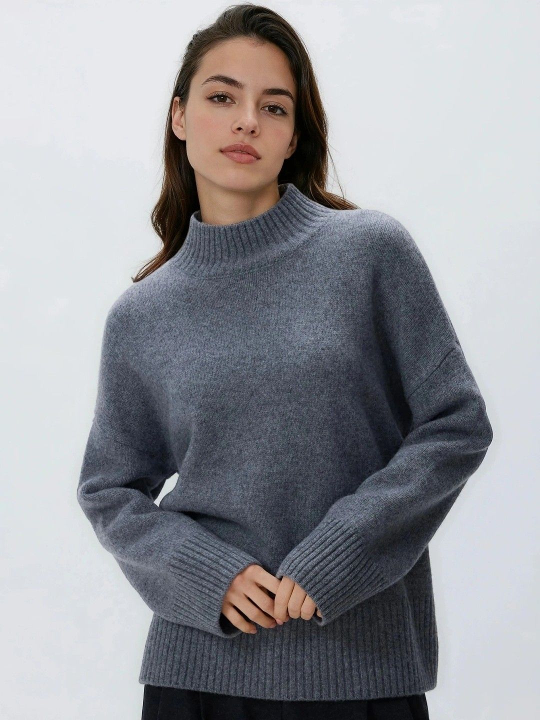 Minimalist High Neck Cashmere Pullover 2
